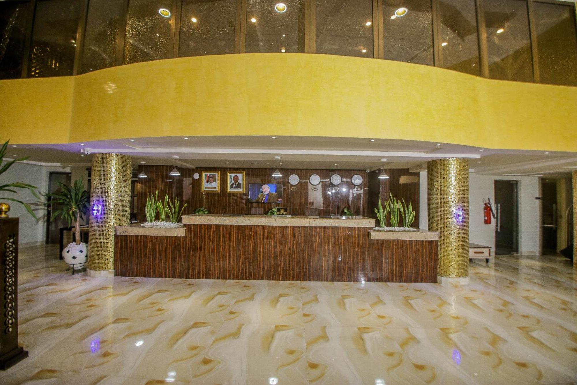Perfecto La Villa Hotel And Suites 拉各斯 外观 照片