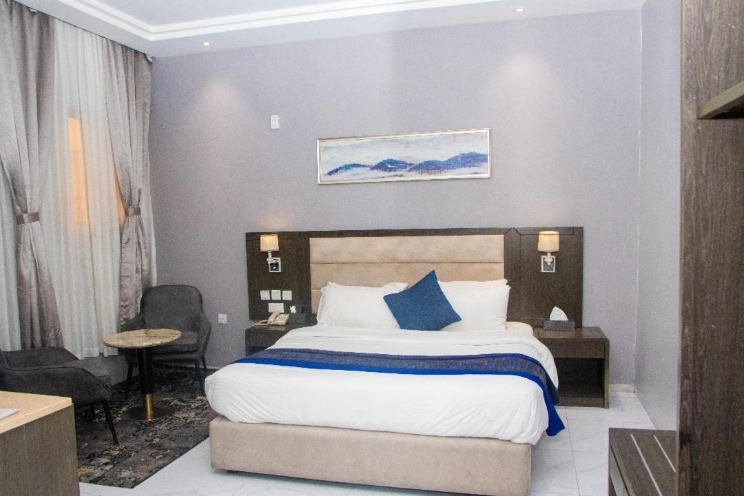 Perfecto La Villa Hotel And Suites 拉各斯 外观 照片