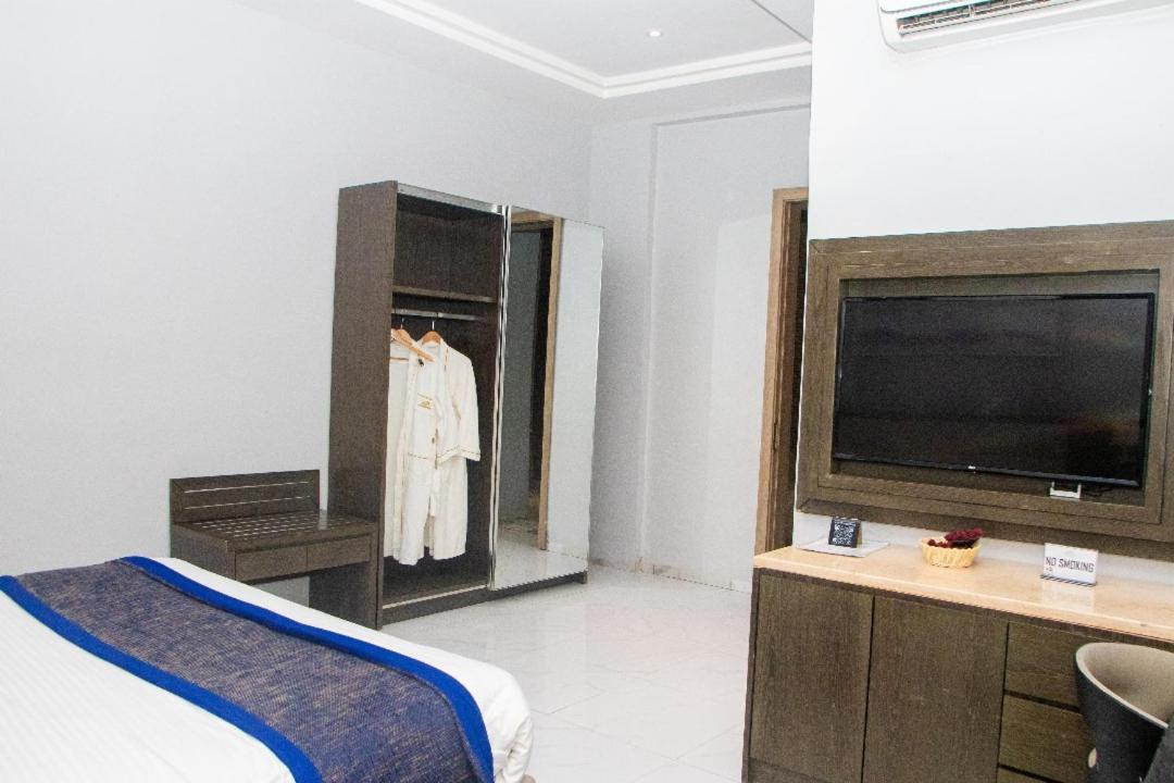 Perfecto La Villa Hotel And Suites 拉各斯 外观 照片