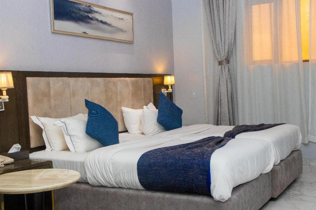 Perfecto La Villa Hotel And Suites 拉各斯 外观 照片