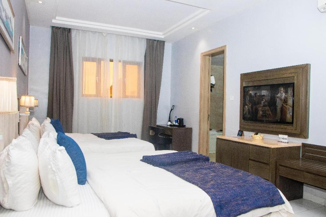 Perfecto La Villa Hotel And Suites 拉各斯 外观 照片