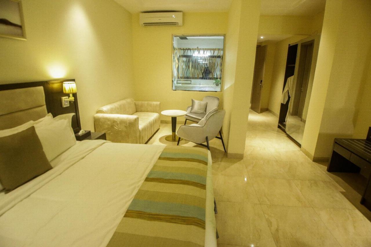 Perfecto La Villa Hotel And Suites 拉各斯 外观 照片