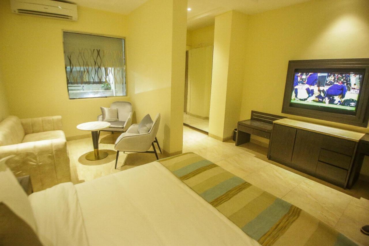 Perfecto La Villa Hotel And Suites 拉各斯 外观 照片
