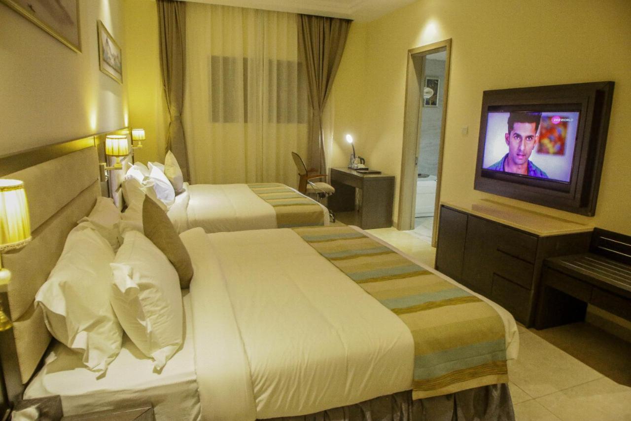 Perfecto La Villa Hotel And Suites 拉各斯 外观 照片