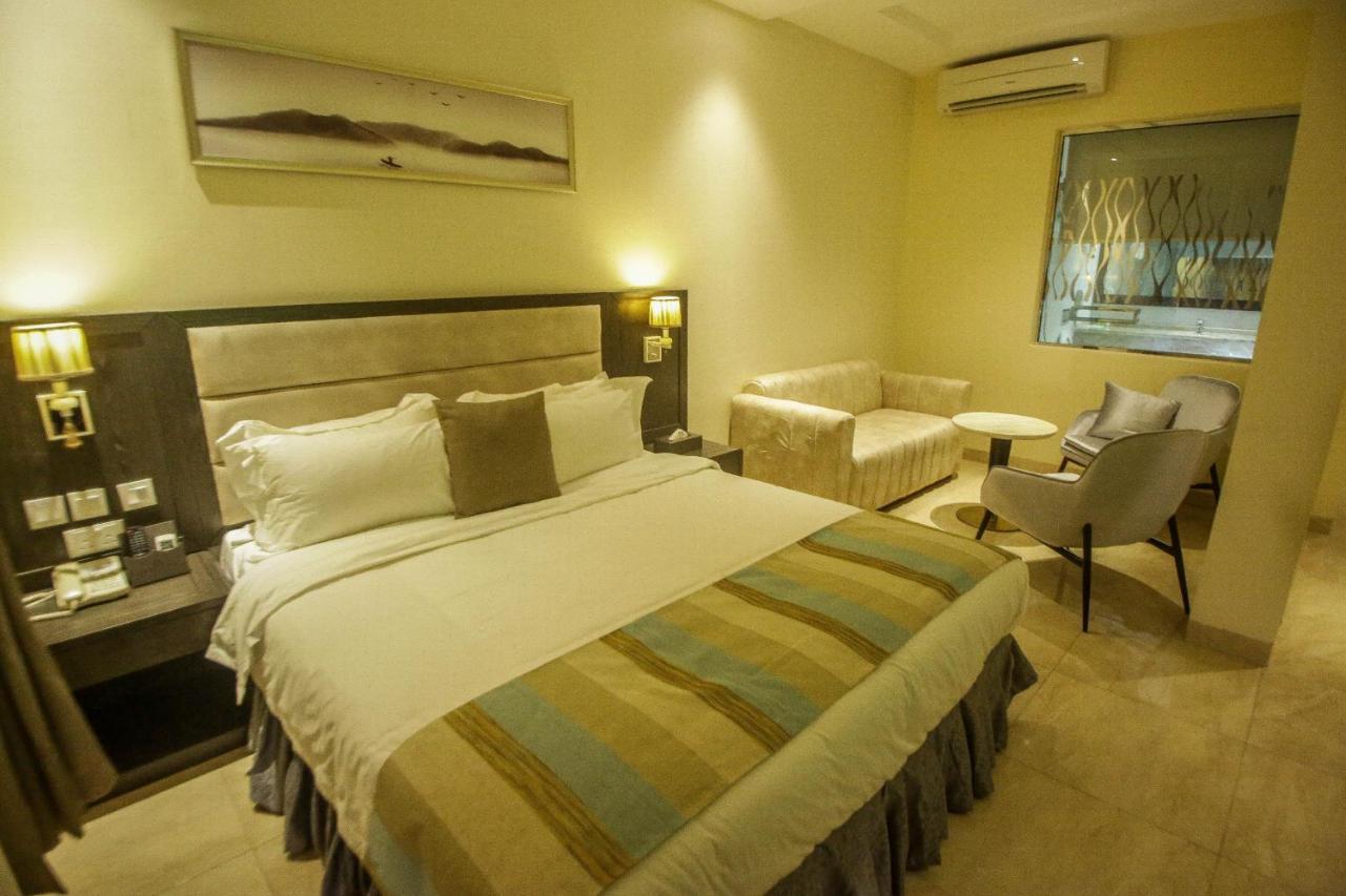 Perfecto La Villa Hotel And Suites 拉各斯 外观 照片