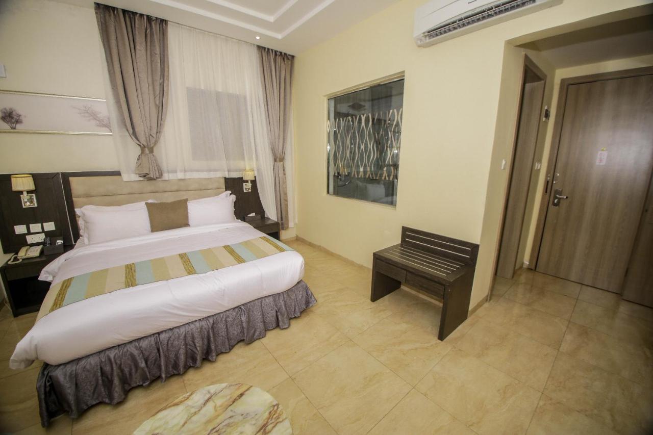 Perfecto La Villa Hotel And Suites 拉各斯 外观 照片