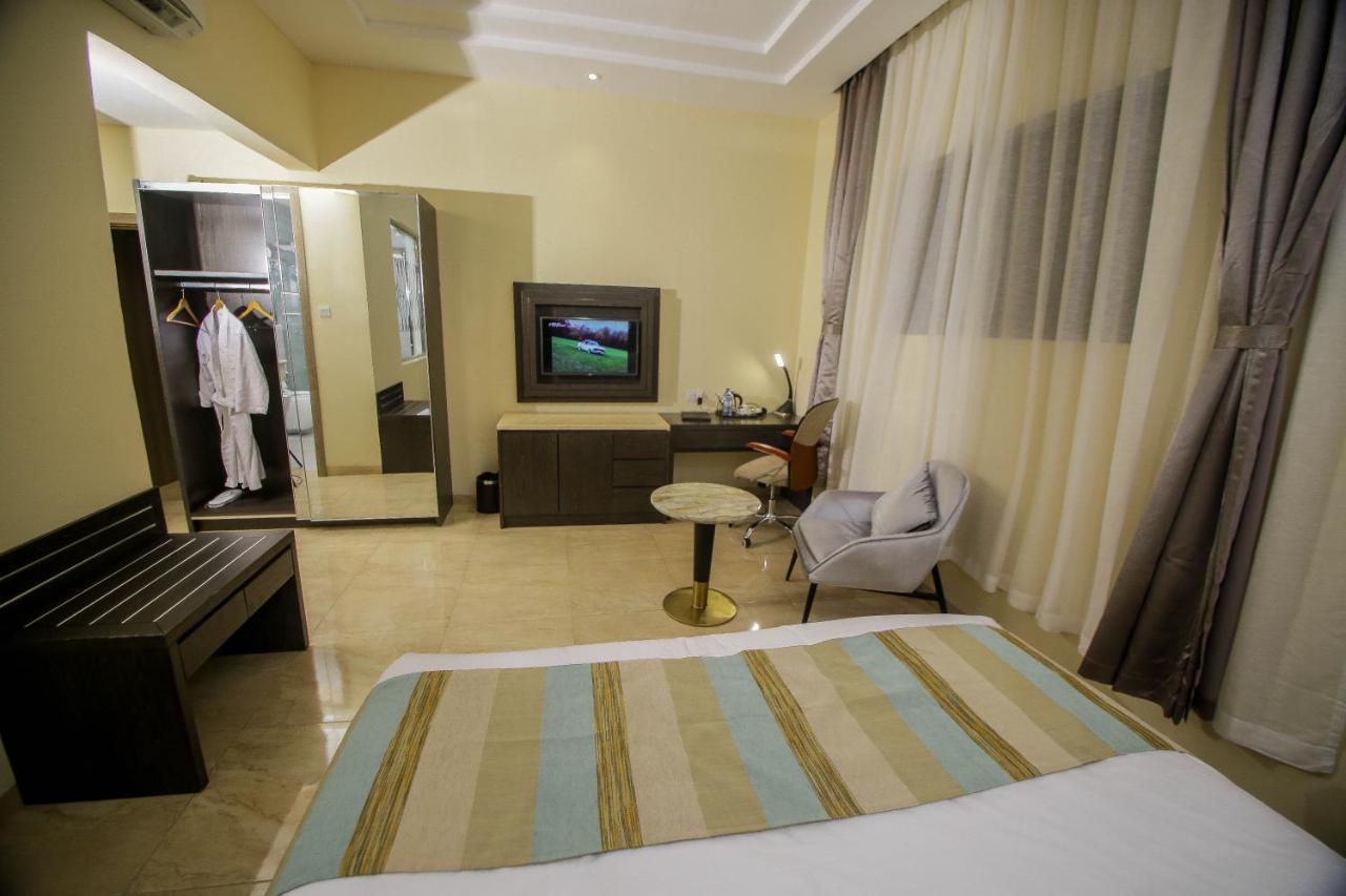 Perfecto La Villa Hotel And Suites 拉各斯 外观 照片