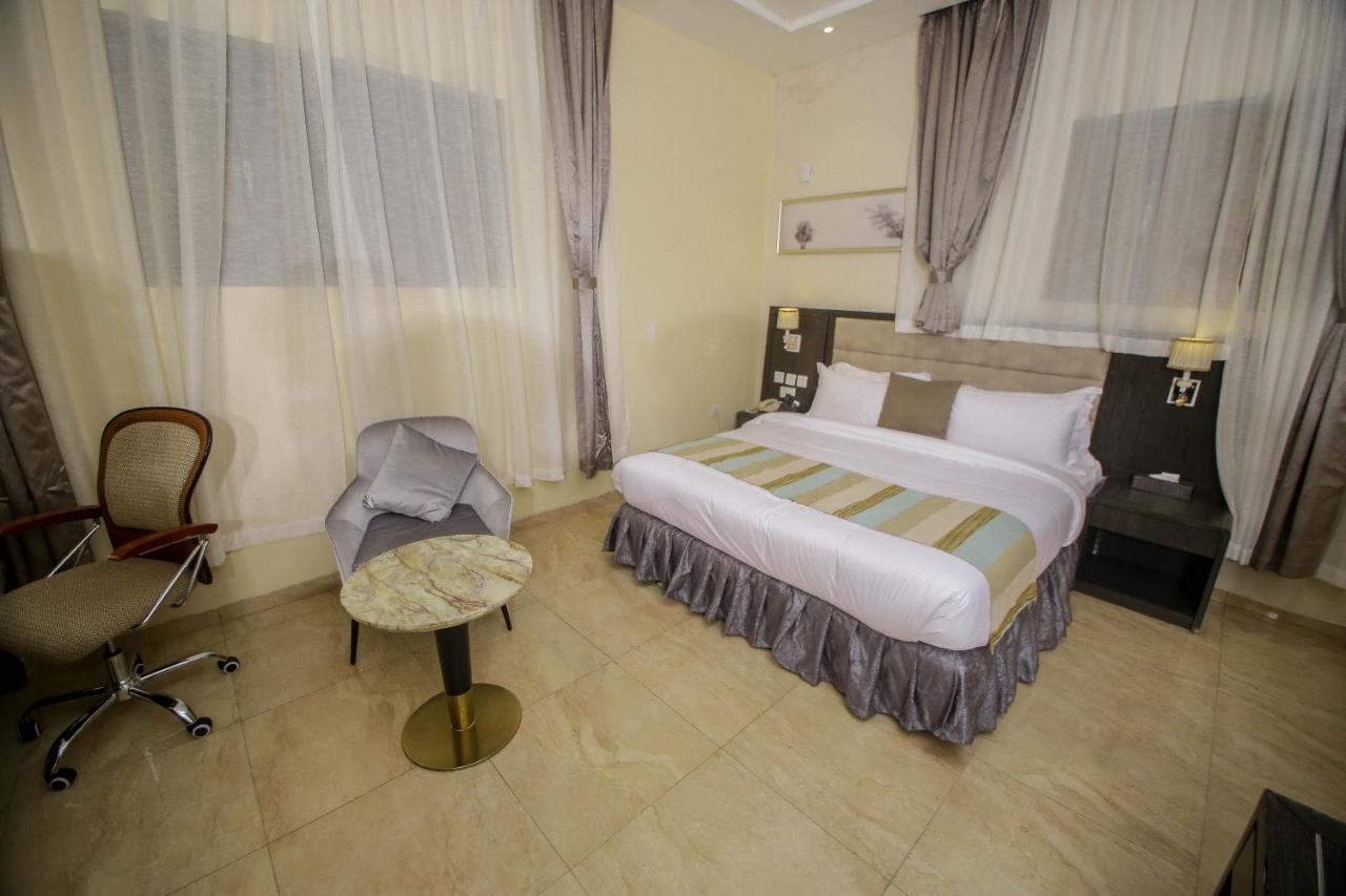 Perfecto La Villa Hotel And Suites 拉各斯 外观 照片